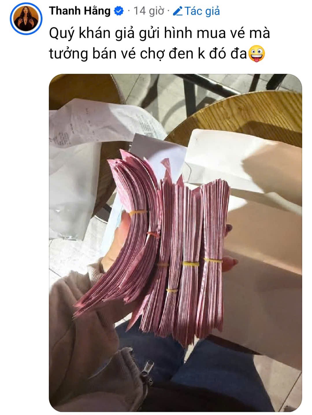 Thanh Hằng khoe xấp vé dày cộp fan mua ủng hộ trước ngày phim mới ra rạp