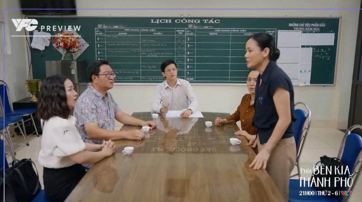 'Phía bên kia thành phố' tập 14: Mẹ Khuê khẩu chiến với mẹ Thái, quyết làm tới cùng vụ bạo lực học đường