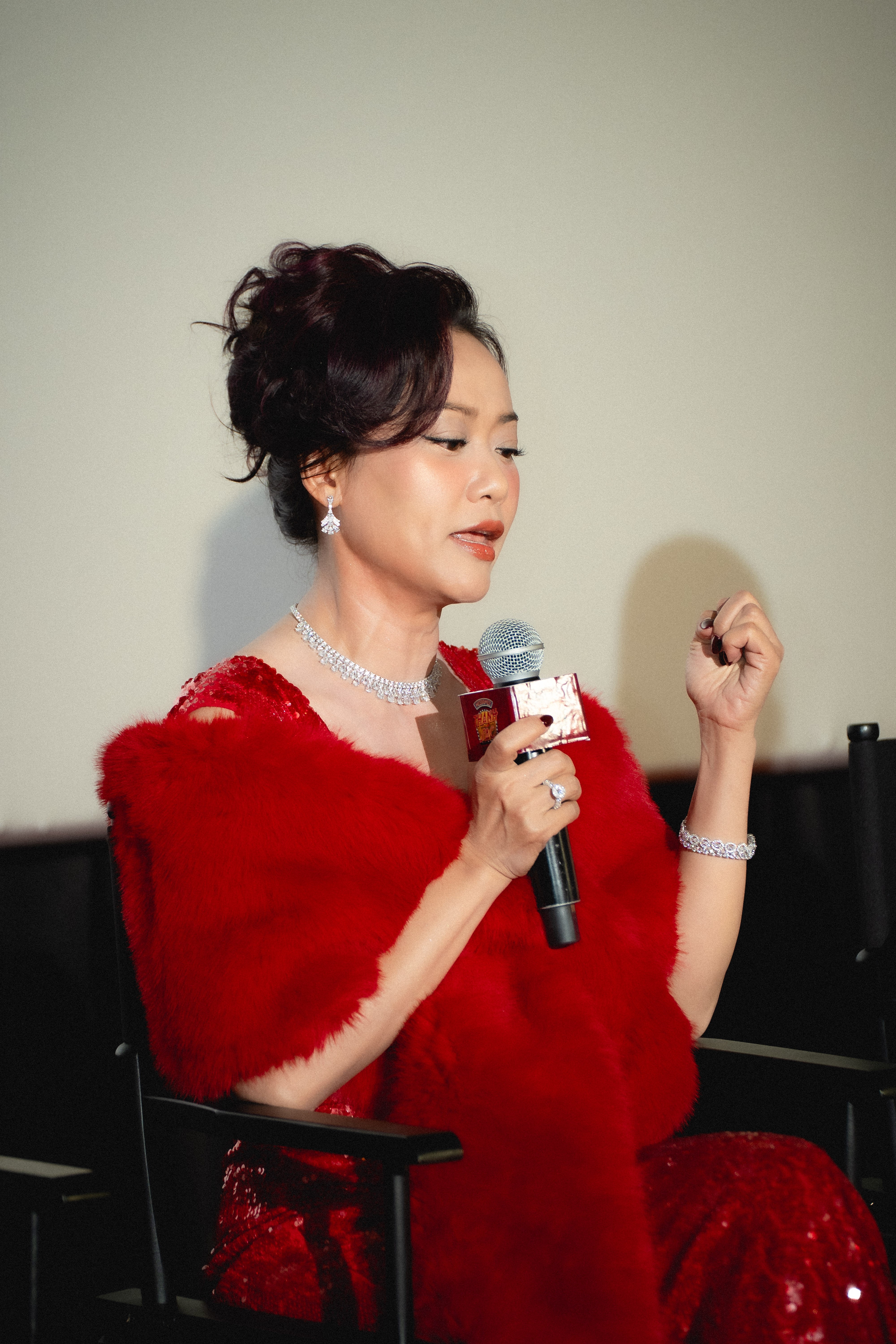 'Mesdames Thanh Sắc': Thanh Hằng áp lực cảnh nóng với Lương Thế Thành