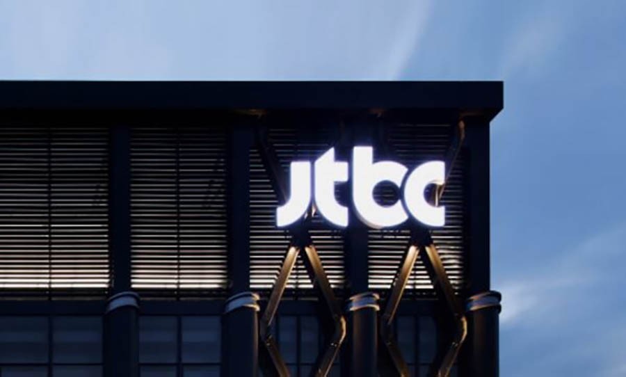 JTBC tuyên bố vỡ nợ, số phận loạt bom tấn sẽ đi về đâu?