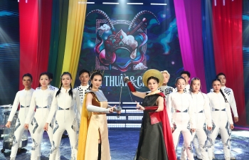 'Nghệ thuật & Chạm' tập 3: NSND Quế Trân 'đo ni đóng giày' khí phách tuồng cổ cho Võ Hạ Trâm