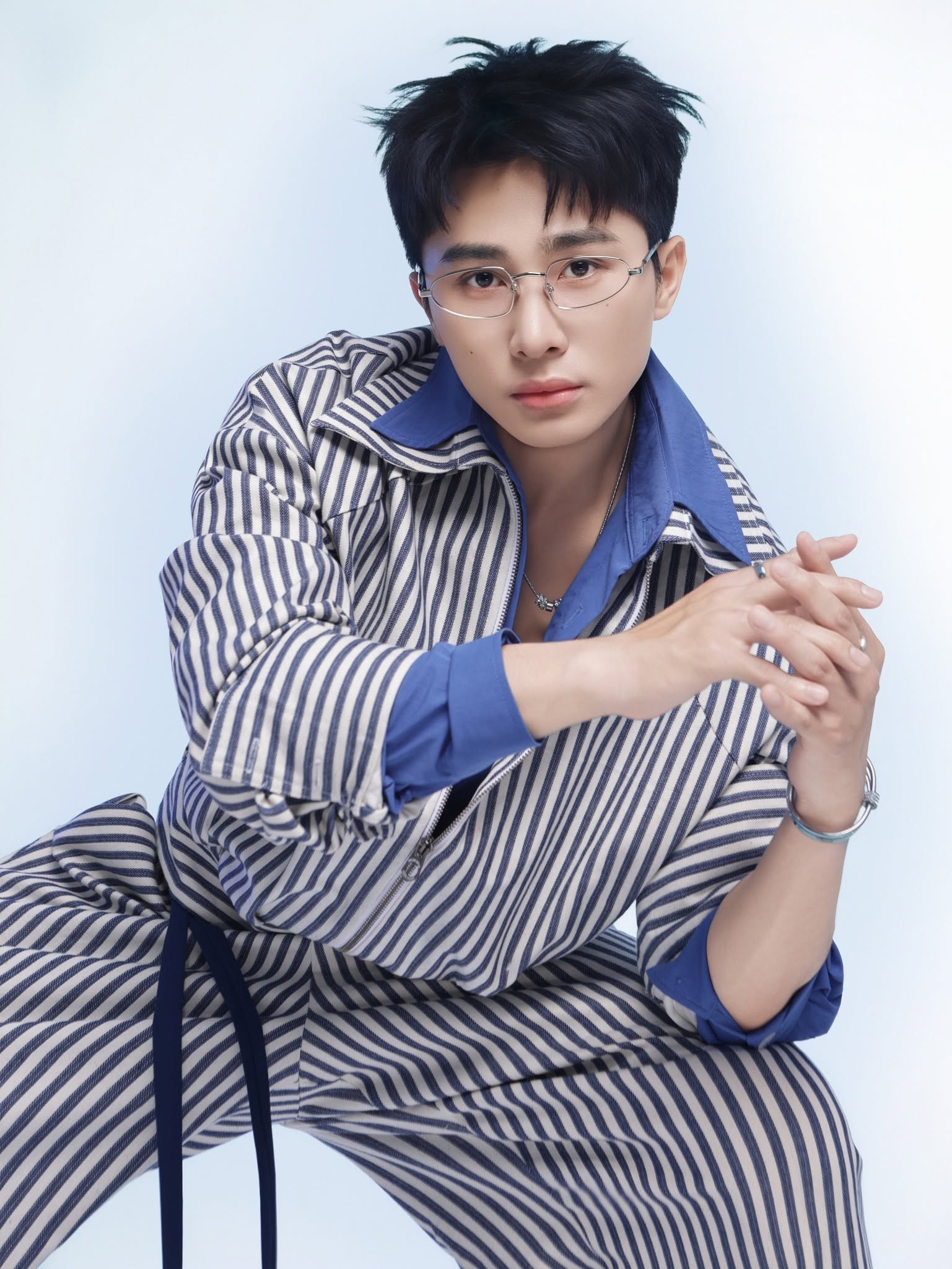 Sơn.K cùng fan tạo nên phiên bản MV đặc biệt 'Đấng sinh thành' và nhiều điều ý nghĩa nhân Ngày của cha