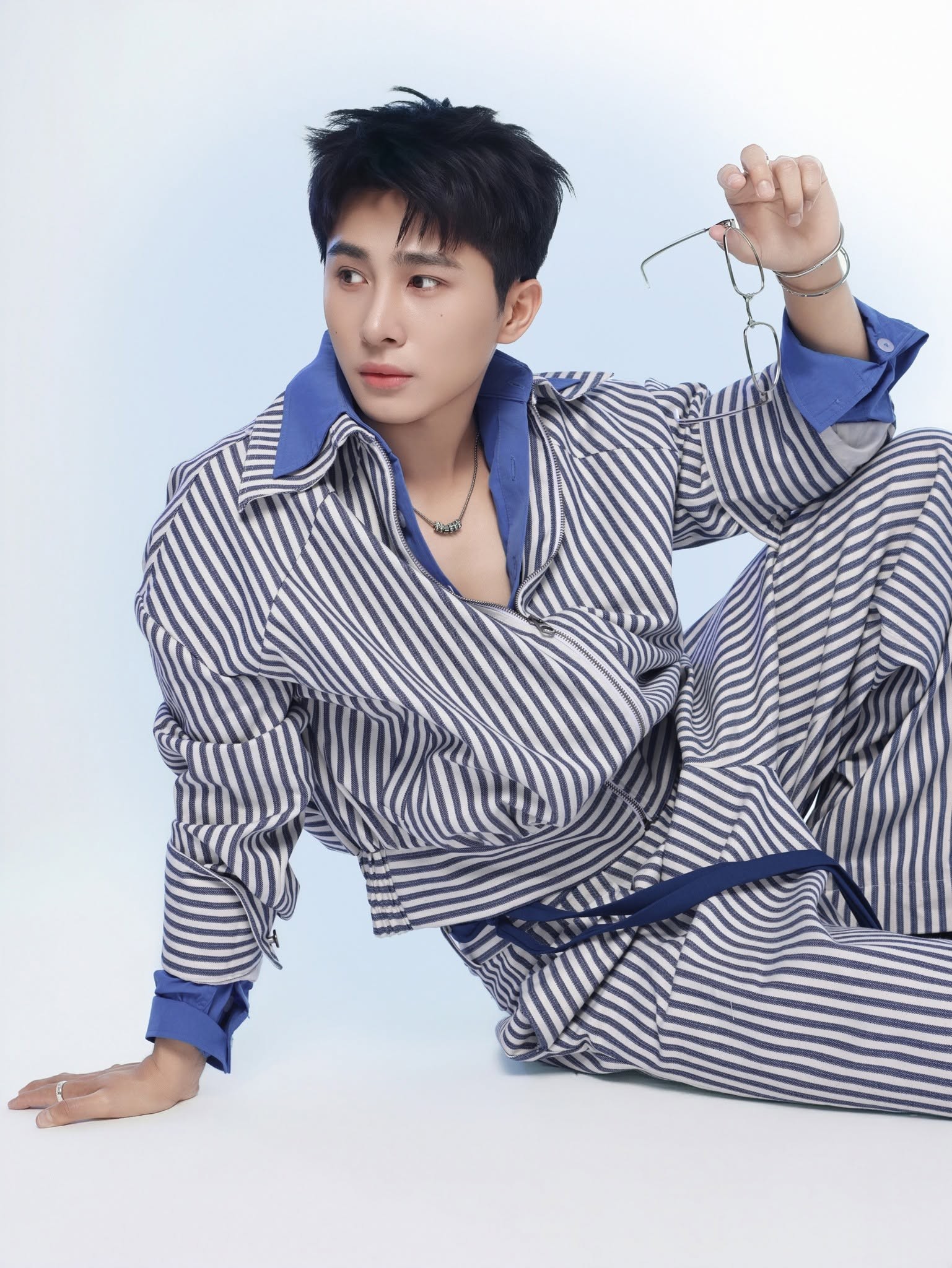 Sơn.K cùng fan tạo nên phiên bản MV đặc biệt 'Đấng sinh thành' và nhiều điều ý nghĩa nhân Ngày của cha