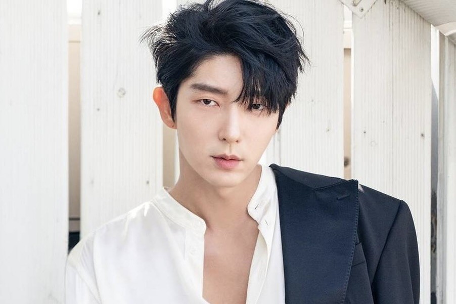 Lee Jun Ki tái hợp đạo diễn 'King and The Clown' trong phim Netflix mới