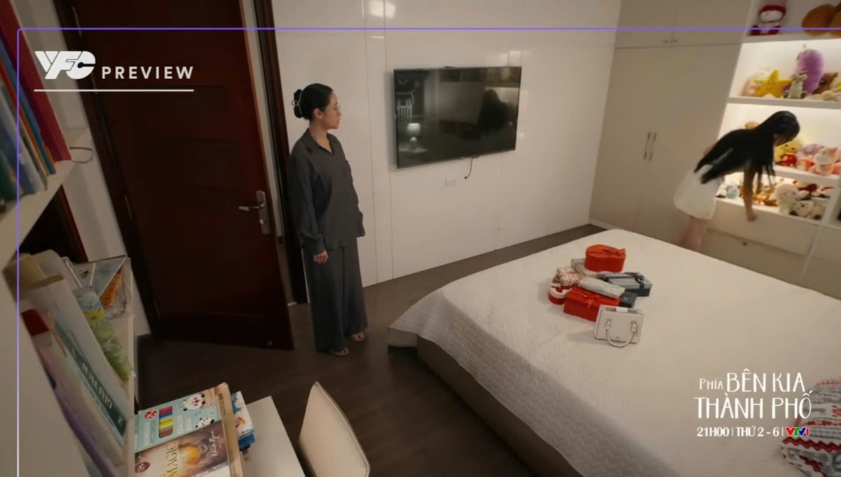 'Phía bên kia thành phố' tập 18: Tuyết Lan hả hê vì kế trả thù, Khuê nổi điên với Cương ngay giữa lớp