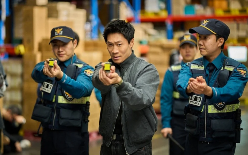 Bị chê bai, phim mới của Gong Myung vẫn đứng đầu BXH Netflix