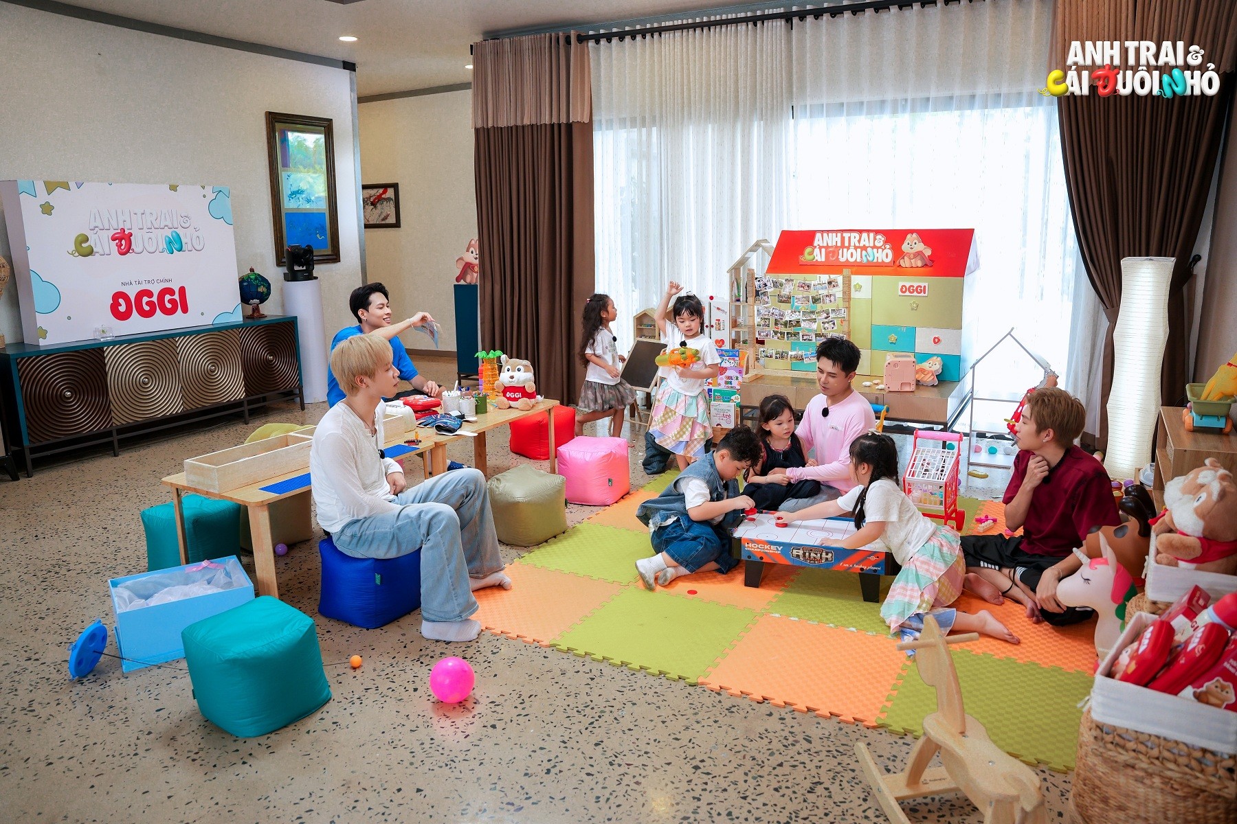 'Anh trai và cái đuôi nhỏ' chính thức bước vào giai đoạn nhà chung 24/24 giờ cùng nhau