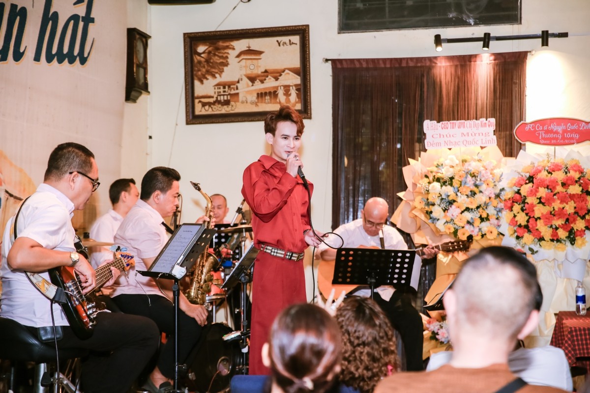 Ca sĩ Nguyễn Quốc Linh trở lại với âm nhạc bằng minishow riêng để tri ân khán giả
