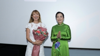 Jane Seymour giao lưu cùng khán giả tại DANAFF IV