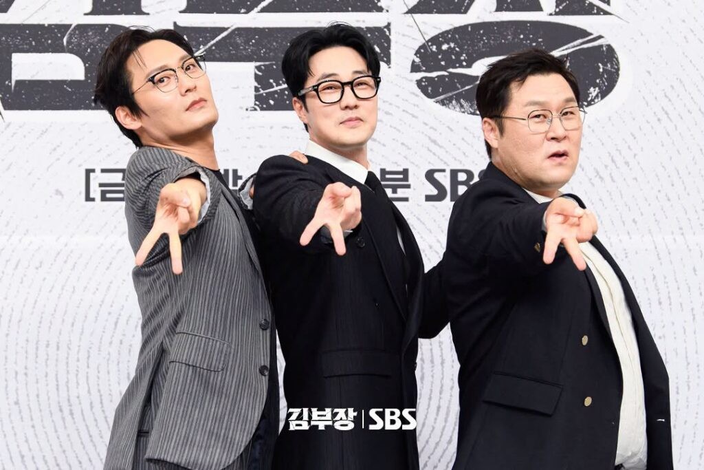 Phim mới của So Ji Sub nhanh chóng leo cao trên BXH Netflix