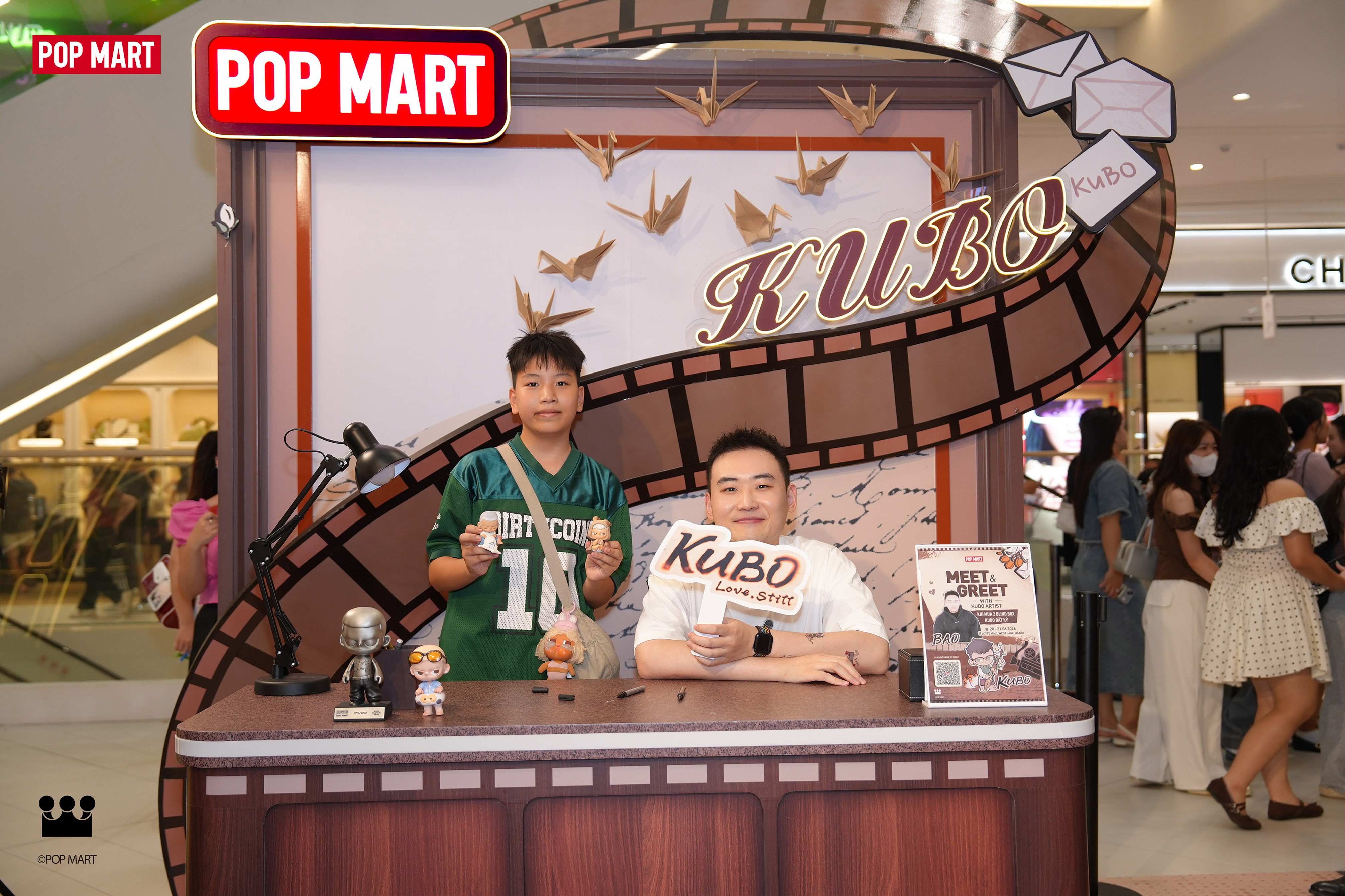 KUBO Love, Still: Khi những cảm xúc chưa nói thành lời được kể bằng art toy