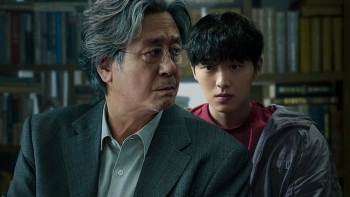 'Notes from the Last Row': Sự ‘phản cảm' hay phép ẩn dụ nghệ thuật mà nhiều khán giả chưa kịp nhìn thấy?