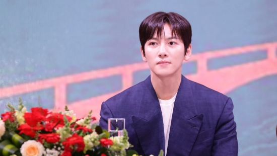 Tài tử Ji Chang Wook: 'Hy vọng DANAFF trở thành cầu nối để tôi có thể giao lưu và kết nối nhiều hơn với khán giả Việt Nam'