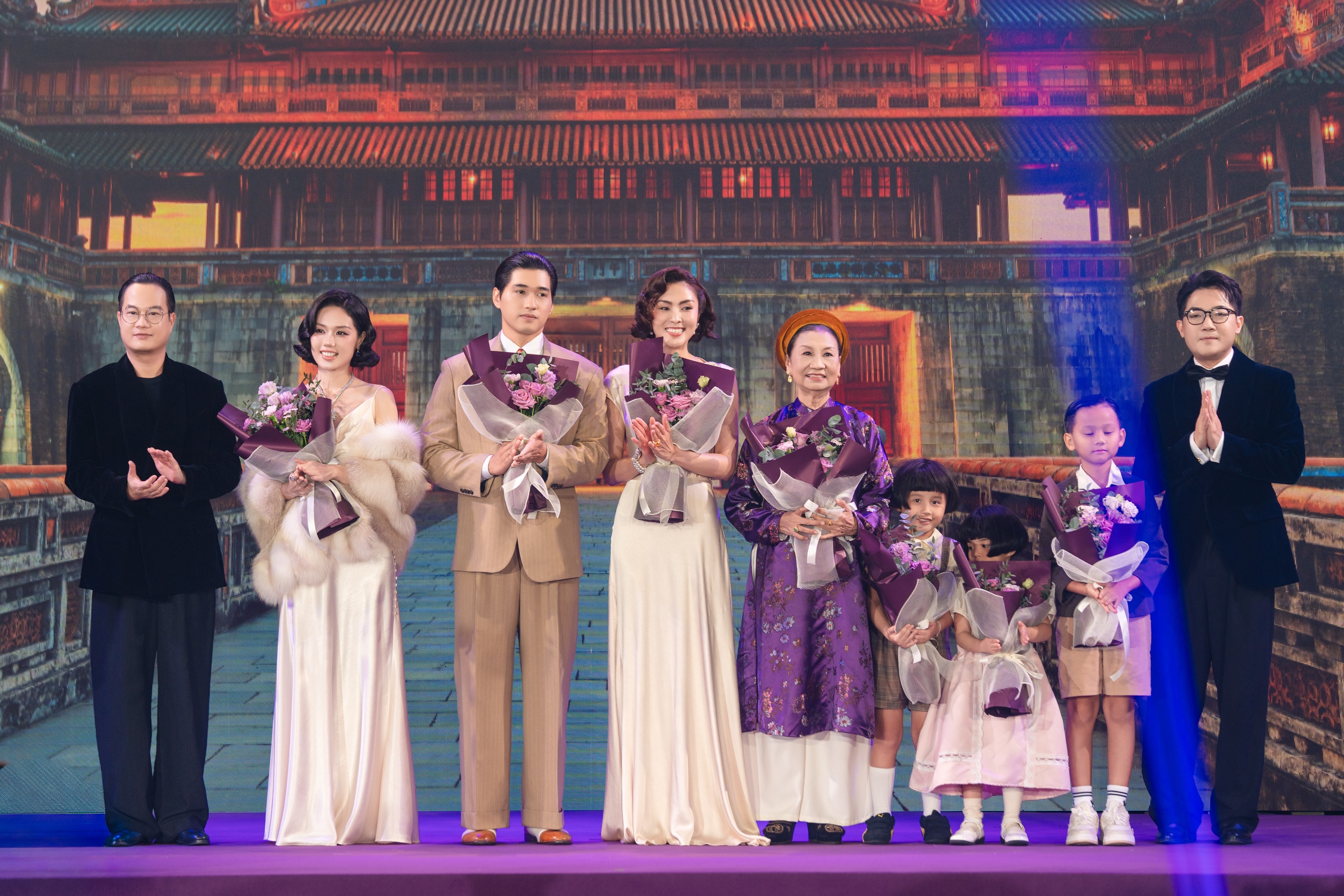 'Hoàng hậu cuối cùng': Tăng Thanh Hà tái xuất, Ma Ran Đô và Trâm Anh tái hợp