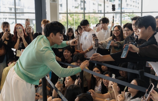 Buổi nghe nhạc có concept siêu lạ đầu tiên với 'Mỹ Điệu Ca', Mono mở cửa thế giới album thứ hai