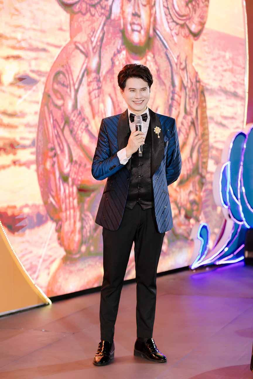 Lý do MC Vũ Mạnh Cường liên tục được chọn dẫn các đại lễ trọng đại của đất nước?