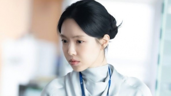 Son Na Eun nhận 'mưa lời khen' nhờ diễn xuất xuất thần trong 'Đặc vụ Kim tái khởi động'