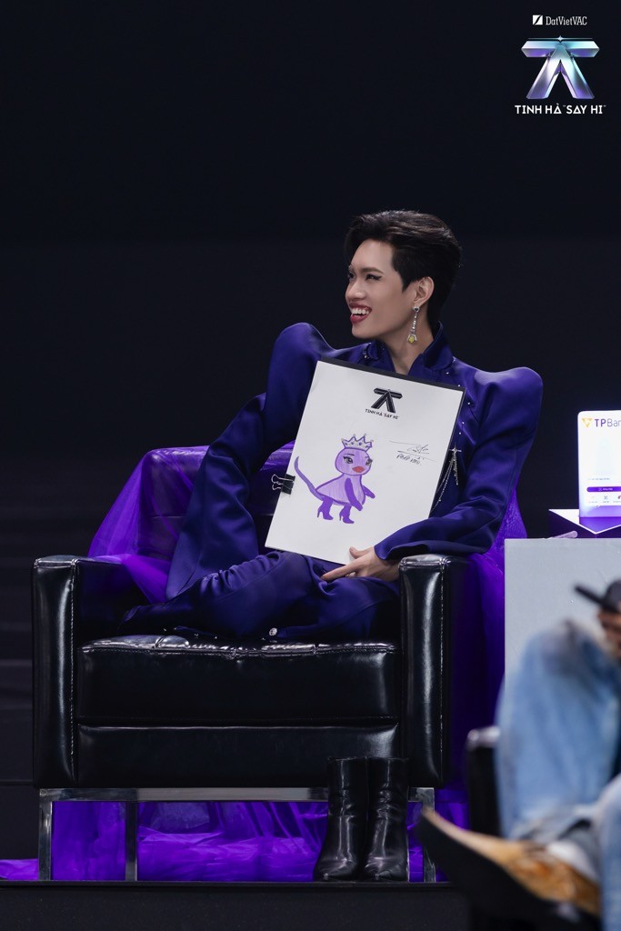 'Tinh hà 'Say Hi' tập Uncut: 'Giám thị' Trấn Thành cười nghiêng ngả với màn thuyết trình mascot của 24 Anh trai