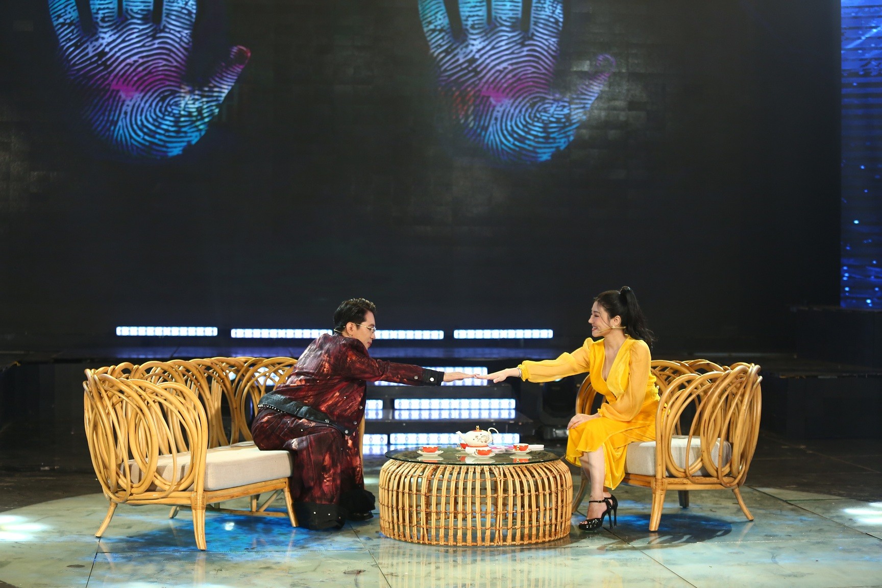 'Nghệ thuật & Chạm': Đưa giám đốc âm nhạc lên sân khấu, NSND Quế Trân giải mã công thức phối khí Tuồng cổ và EDM
