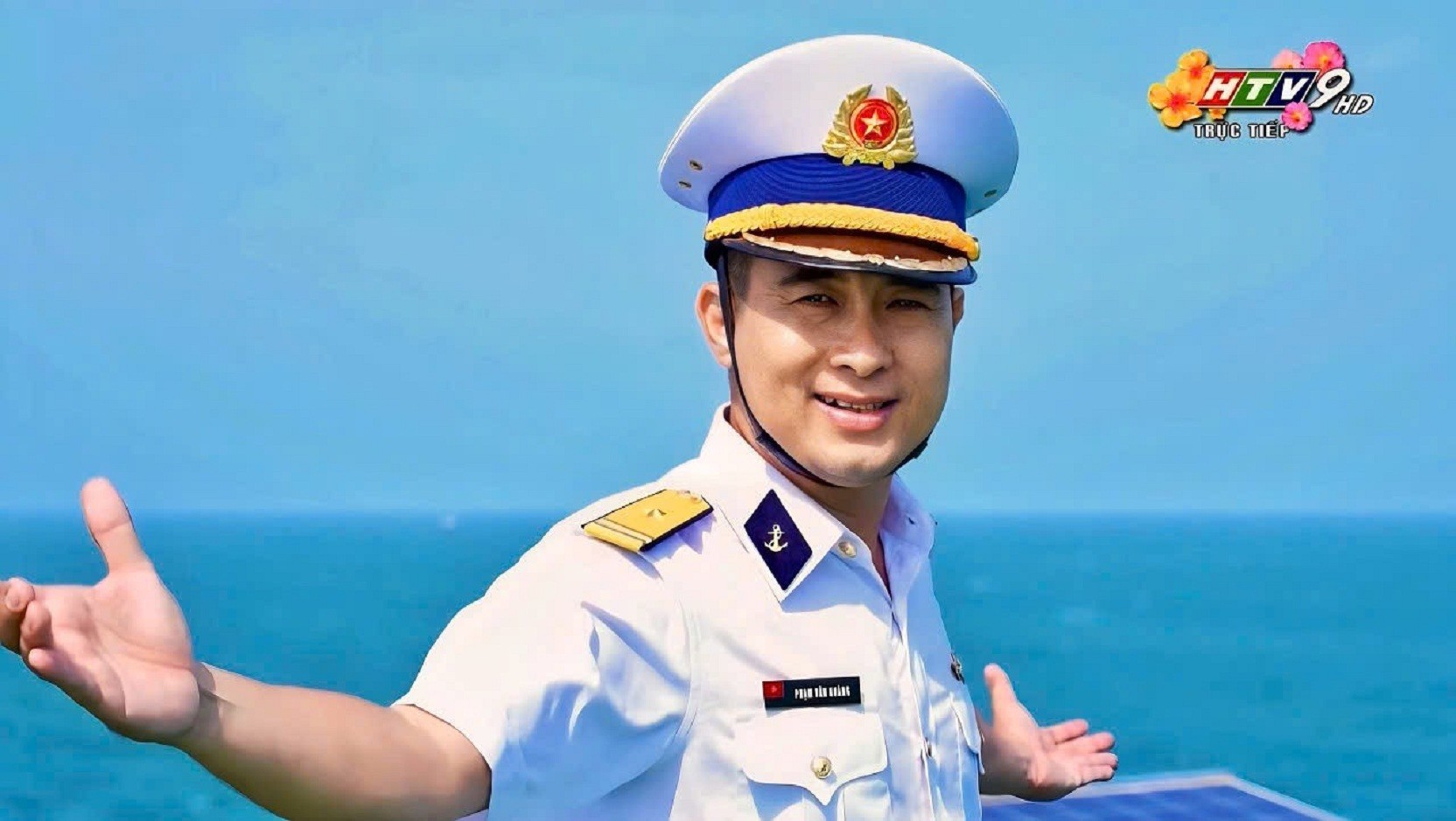 Ca nhạc sĩ Lê Anh Tuấn: Tôi khóc khi tái hiện hình ảnh người con chiến sĩ trước mẹ già neo đơn