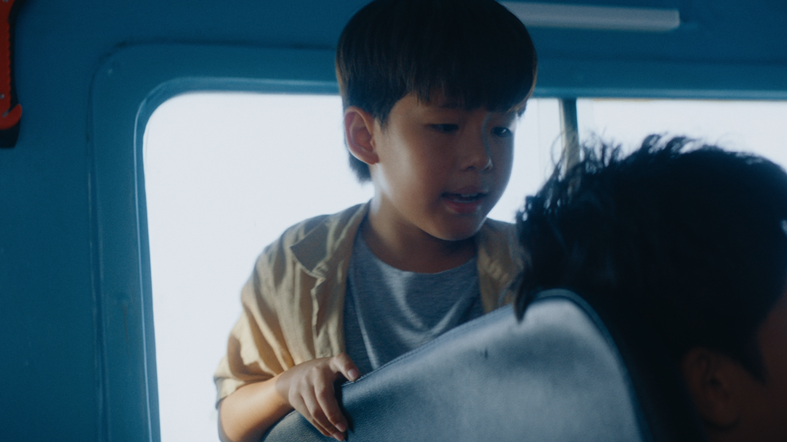 'Chuyến đi nhớ đời' hé lộ gia đình đặc biệt: Một cha, một con và một chú chó