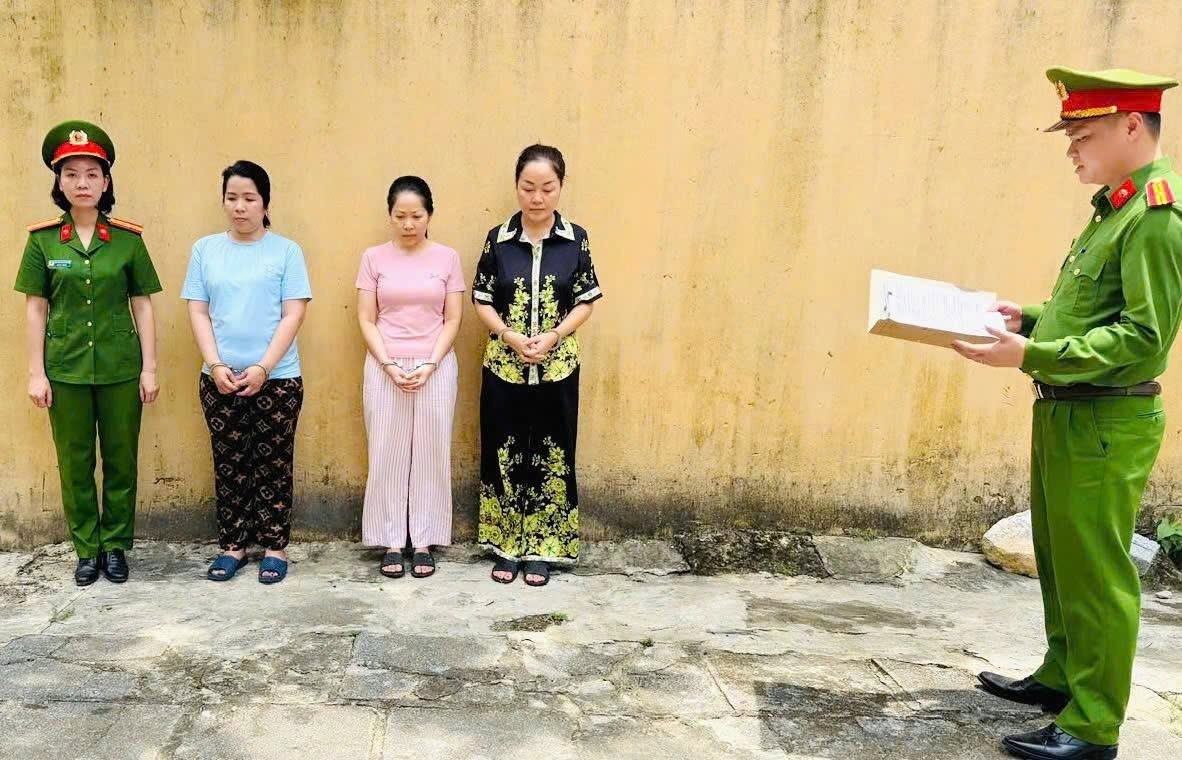 Á hậu Hoàng Thanh Nga bị bắt trong đường dây buôn lậu hơn 30.000 viên kim cương