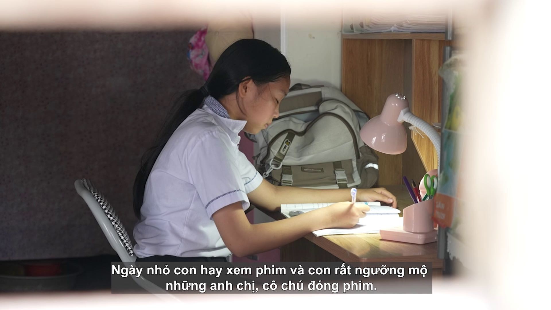 'Mái ấm gia đình Việt': Ốc Thanh Vân, Quế Ngọc Hải và Á hậu Châu Anh xúc động trước nghị lực của bé gái mắc dị tật bẩm sinh