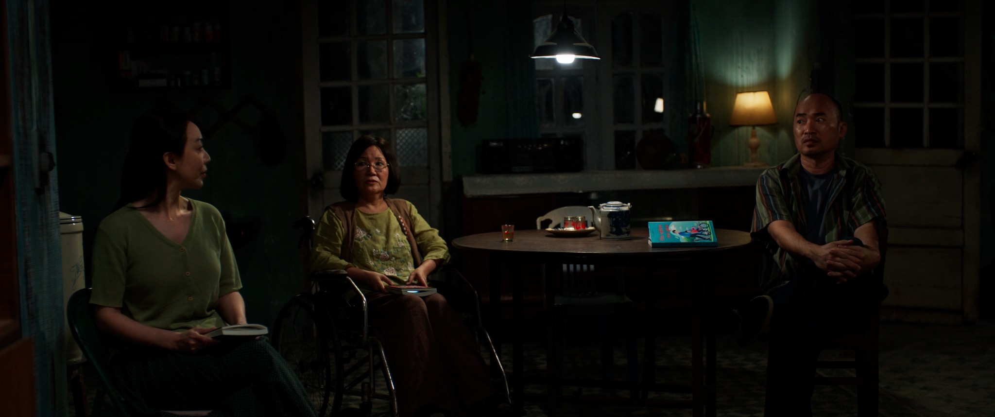 Teaser trailer 'Quý tử vượt giàu' hé lộ xung đột đầu tiên: Ba mẹ lập luật chơi, con lật tung quy tắc