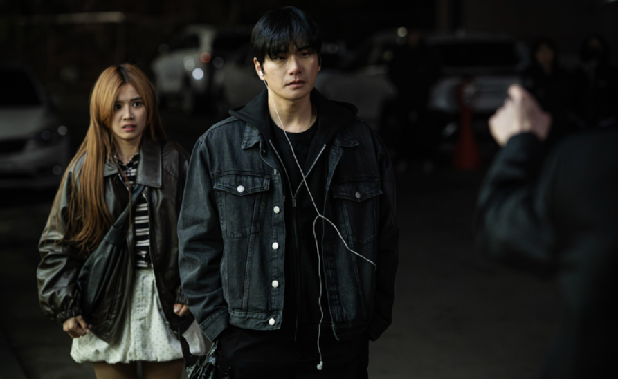 Lee Yi Kyung ghi điểm nhưng ‘Mẹ ơi, về nhà’ vẫn chật vật tại phòng vé