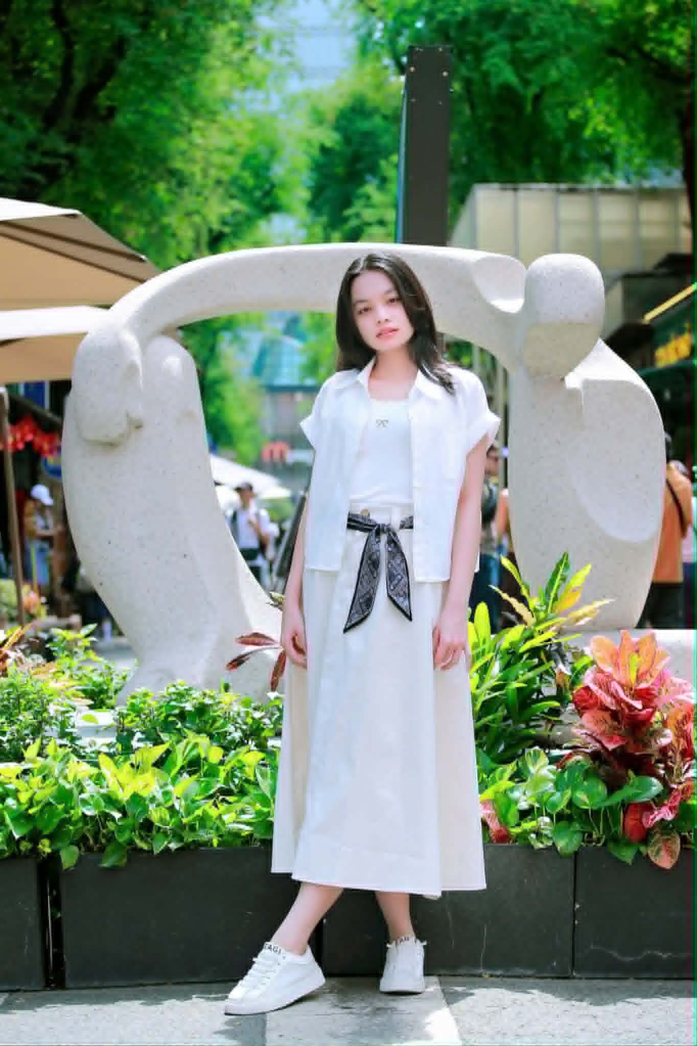 Gia Hân - 'Hậu duệ' của đạo diễn Vũ Huân với bước chân đầu tiên trên hành trình nghệ thuật