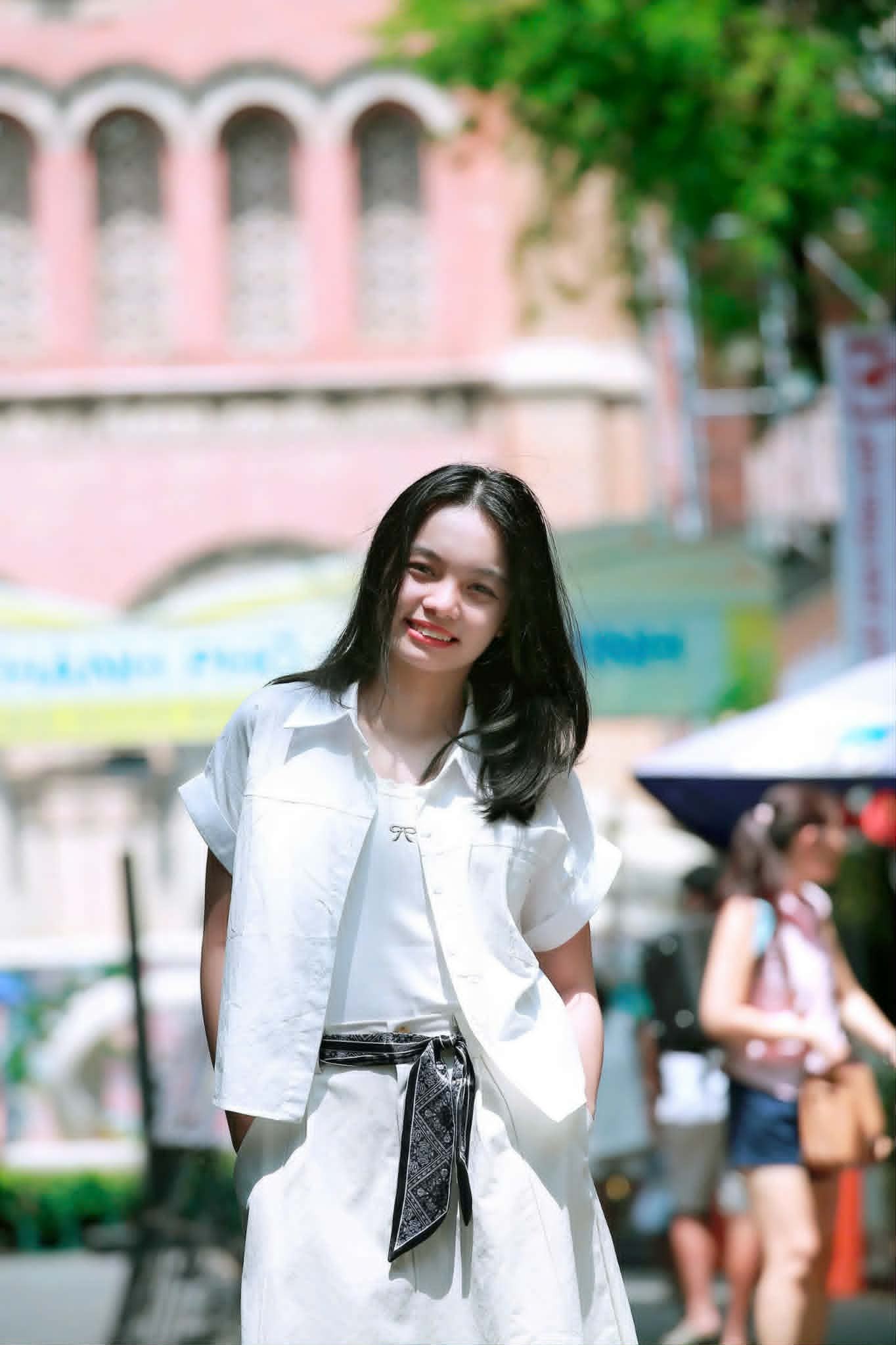 Gia Hân - 'Hậu duệ' của đạo diễn Vũ Huân với bước chân đầu tiên trên hành trình nghệ thuật