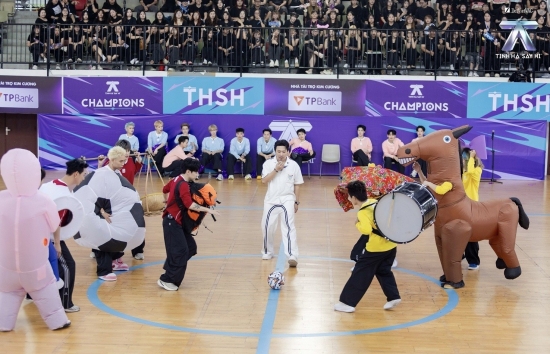 'Tinh hà 'Say Hi' gây choáng với dàn nghệ sĩ quốc tế, màn kết hợp Đông - Tây hứa hẹn tạo hit mới