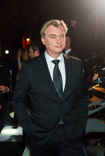 Đạo diễn Christopher Nolan nghĩ gì khi AI ngày càng lấn sâu vào ngành sáng tạo?