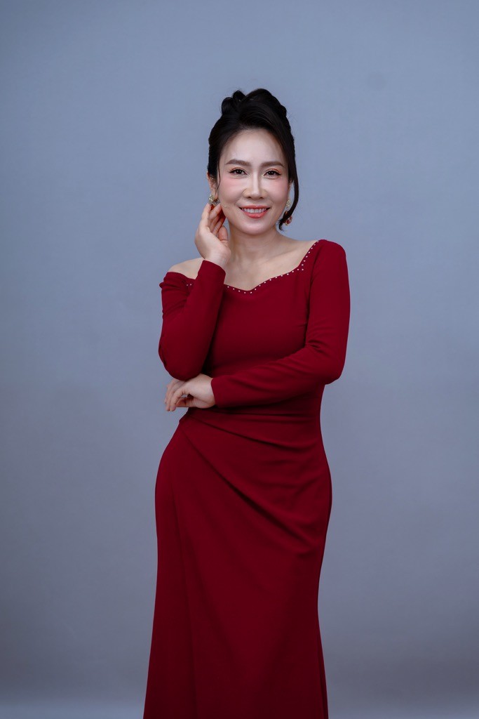 Sau gần 30 năm ca hát, Vân Khánh vẫn giữ một điều không thay đổi