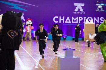 'Tinh hà 'Say Hi' Uncut tập 3 hé lộ toàn cảnh thử thách chạy tiếp sức, trọng tài biên nhiệt huyết 'vượt mức lương 0 đồng'