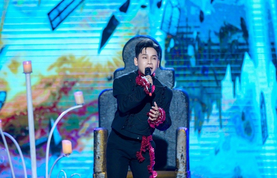 'Hãy nghe tôi hát 2026': Huy Quang ghi điểm khi kể chuyện bằng âm nhạc, Đoan Trang chấm điểm tuyệt đối
