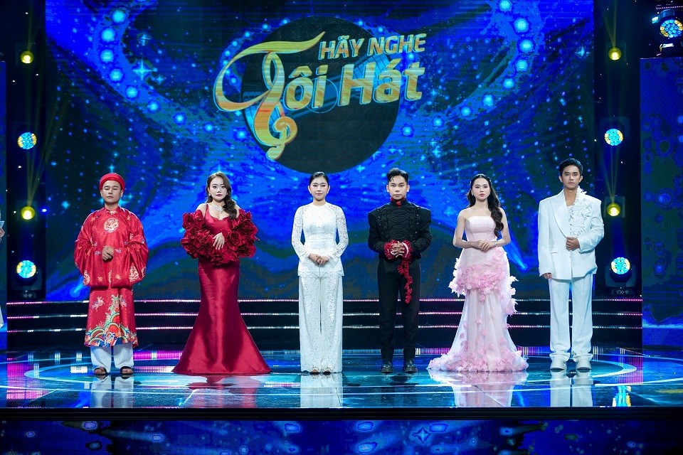 'Hãy nghe tôi hát 2026': Huy Quang ghi điểm khi kể chuyện bằng âm nhạc, Đoan Trang chấm điểm tuyệt đối