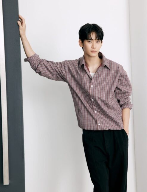 Dự án tái xuất của Kim Soo Hyun thành công vang dội