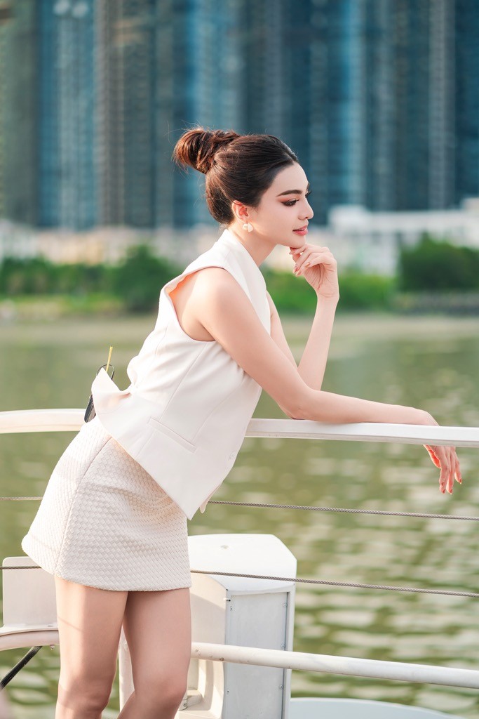 'Wow Ho Chi Minh City': Hoa hậu Emma Tiglao mê mẩn ẩm thực Việt Nam, mong sớm trở lại