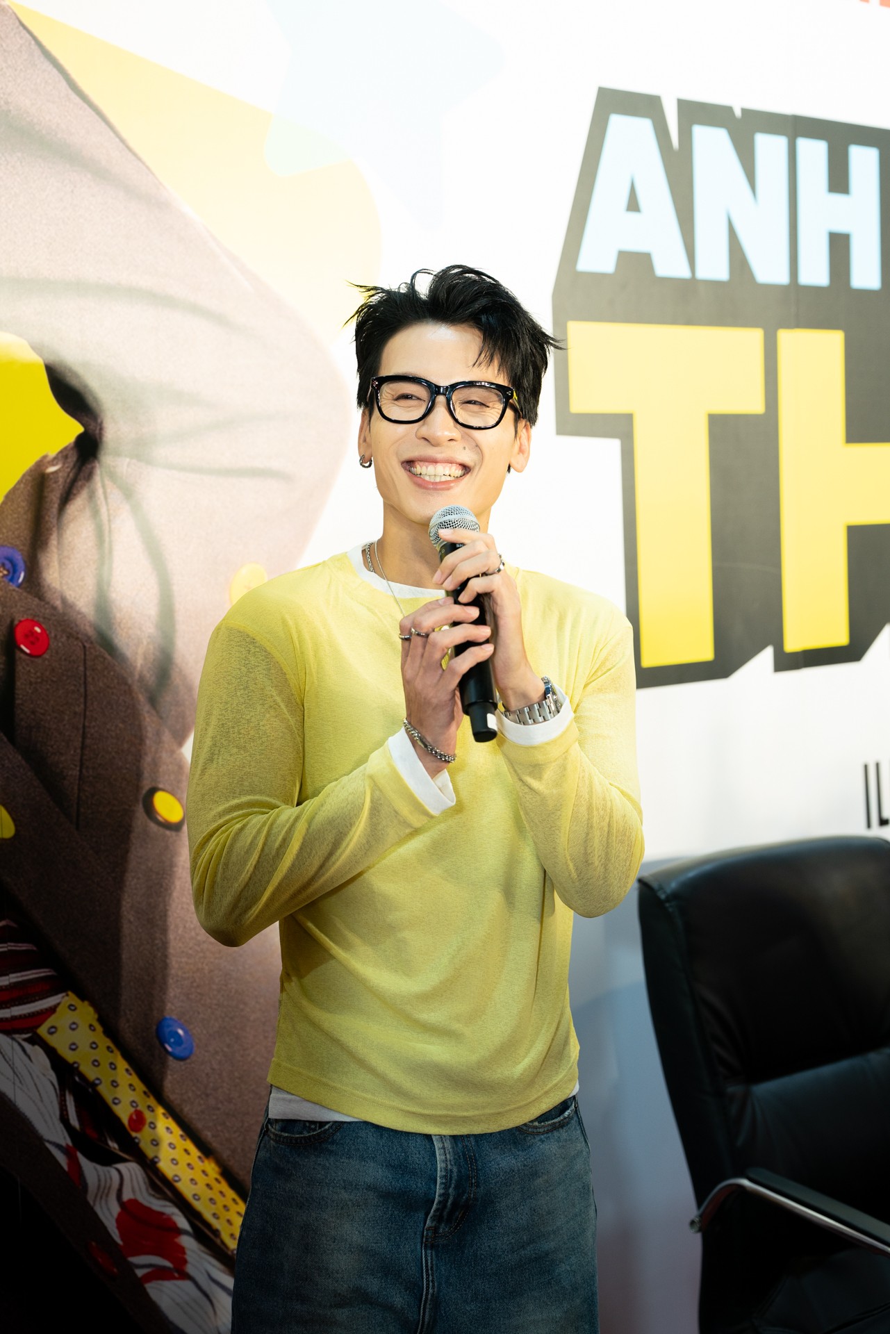 Anh tài Thơm - fan cứng hội Minions, tái hiện màn tạo dáng đáng yêu trong 'Minions & Quái vật' khiến fan thích thú