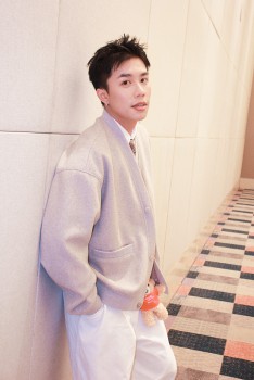 Sau ‘Đi giữa trời rực rỡ’, Long Vũ vẫn đi casting và trượt gần ‘chục phim’