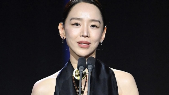 Park Hae Soo và Shin Hye Sun giành giải Nam, Nữ chính xuất sắc tại Rồng Xanh 2026