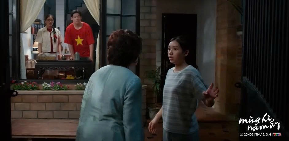 'Mùa hè năm ấy' tập 1: Khánh say khướt đòi đưa gái karaoke về ra mắt bố mẹ