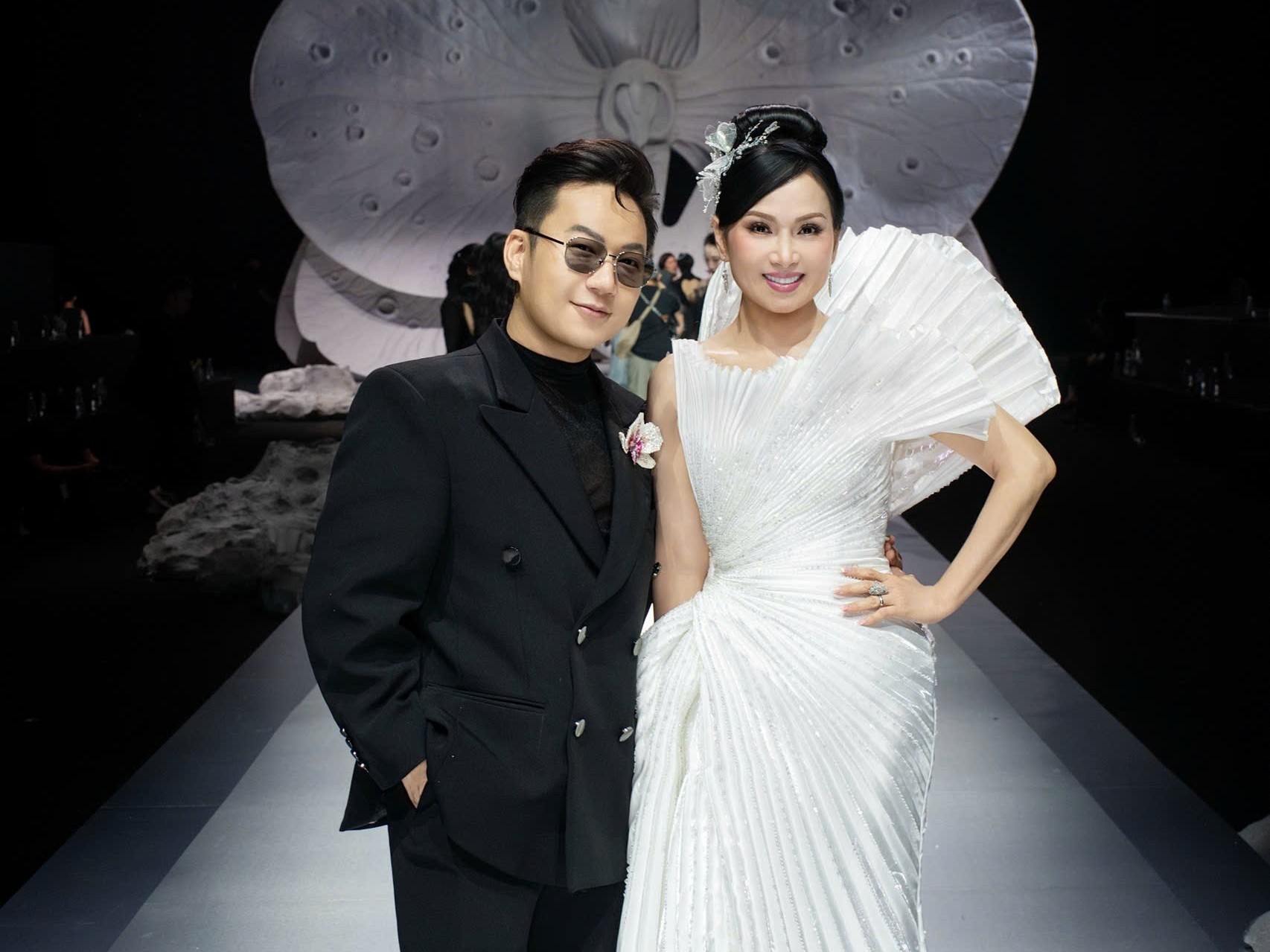 Ca sĩ Hà Phương gây chú ý với tạo hình 'nàng bướm', hé lộ kế hoạch đặc biệt sau show diễn
