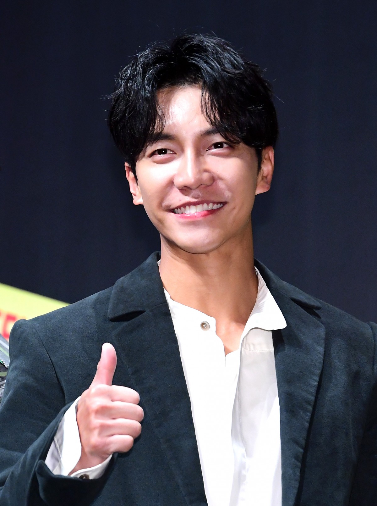 Lee Seung Gi đối diện nguy cơ mất trắng 7 triệu USD