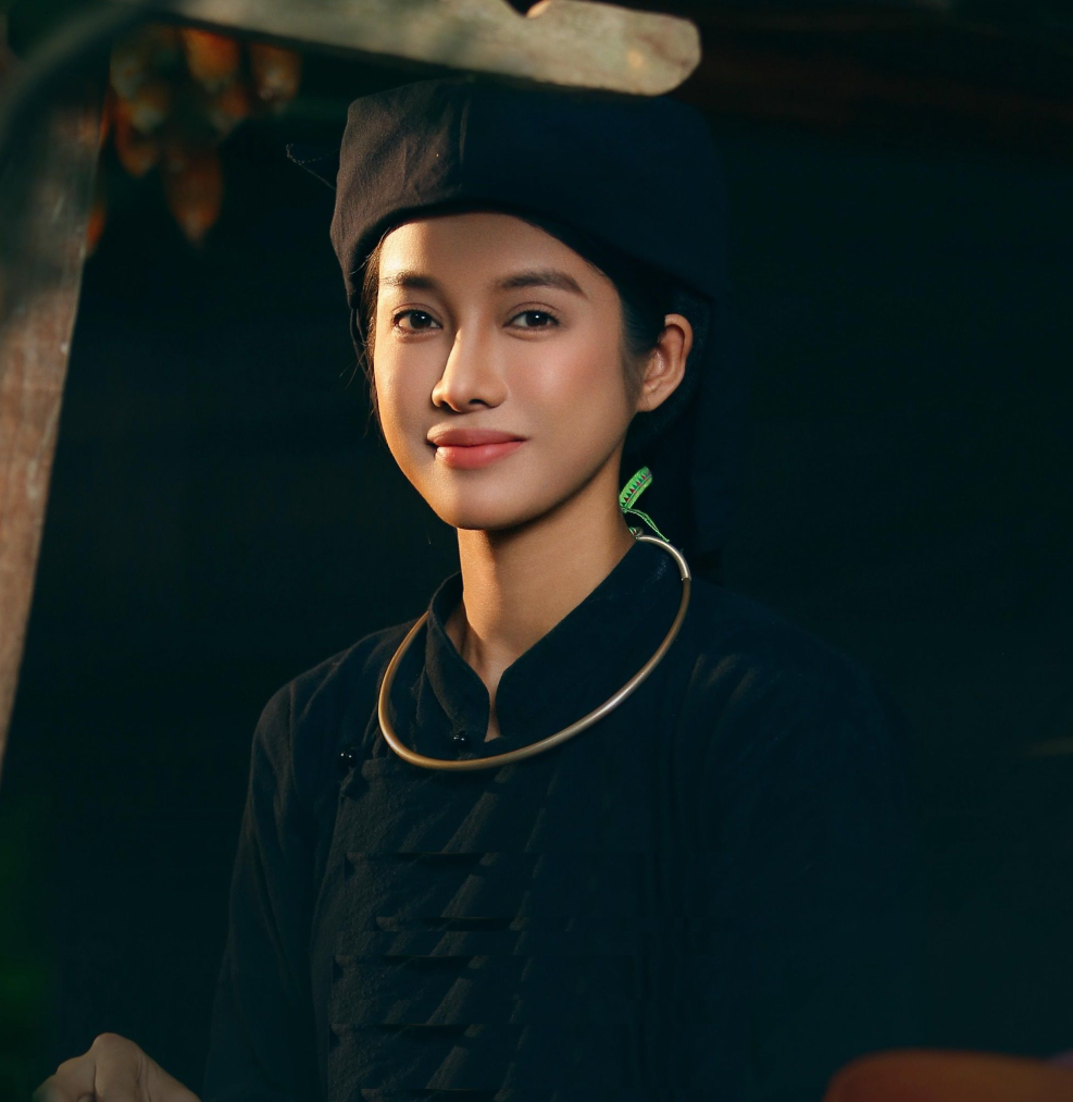 Cô giáo dạy Hóa gây chú ý trong ‘Mùa hè năm ấy’ là ai?