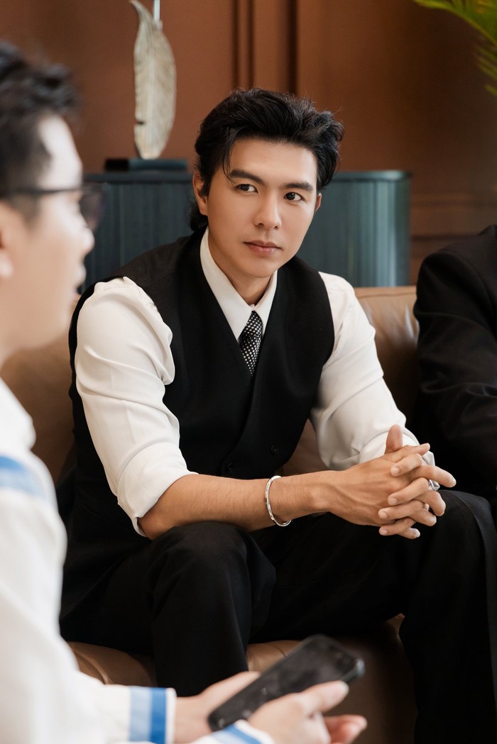 Steven Nguyễn thành 'chú ong chăm chỉ' của màn ảnh Việt