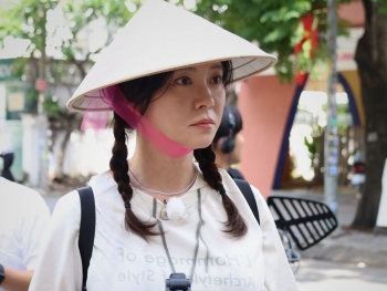 'Mợ ngố' Song Ji Hyo đến Việt Nam, đồng hành cùng các 'Anh trai' của 'Tinh hà “Say Hi'