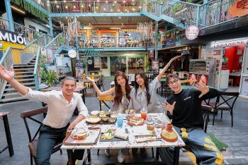 'Wow Ho Chi Minh City' tập 10: Kim Tuyến, Đồng Ánh Quỳnh khắng khít không rời, hẹn hò du lịch cả ngày tại 'khu phố quốc tế'