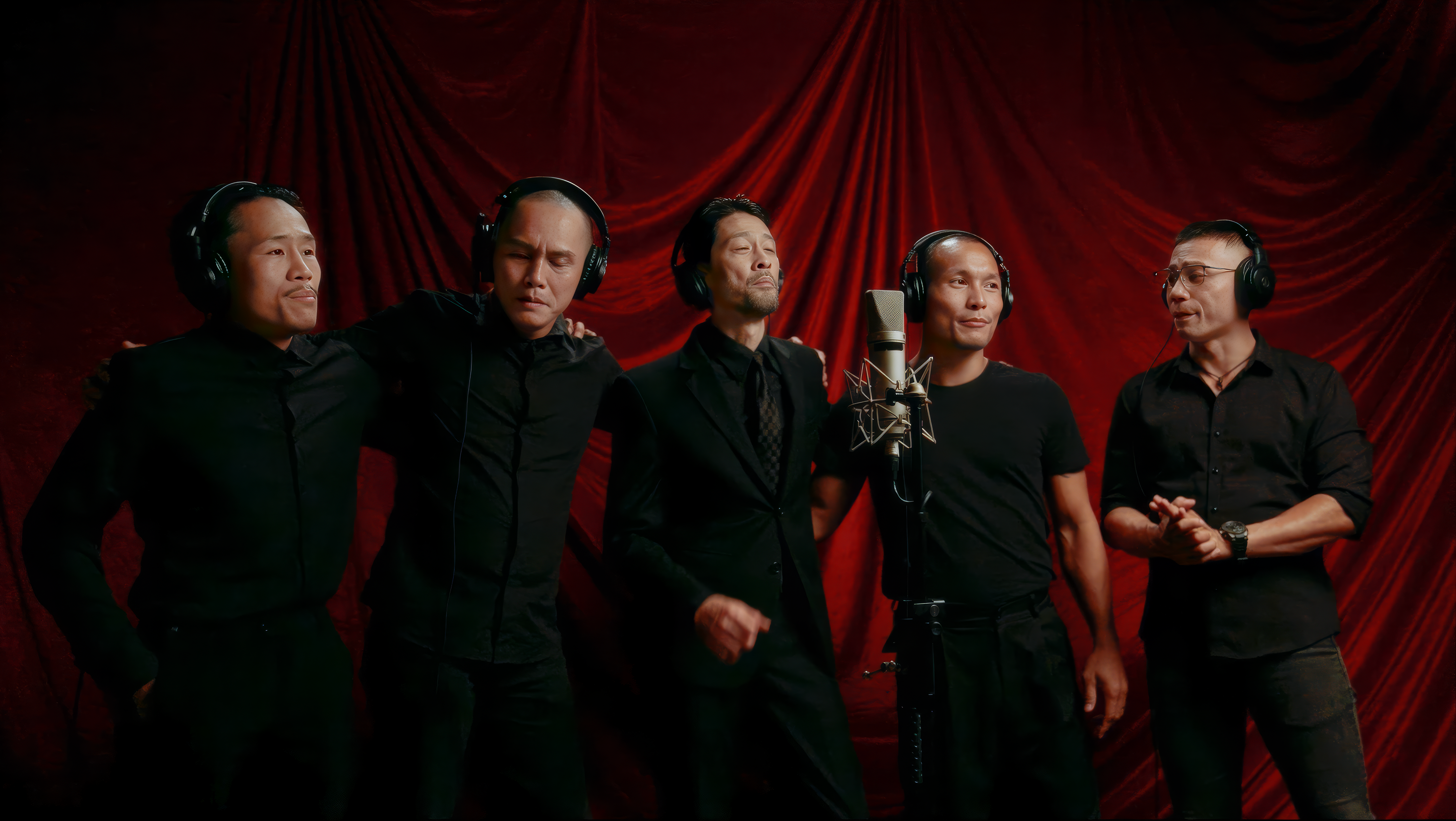 'Phù thủy âm nhạc' Quốc Trung tái xuất lĩnh vực nhạc phim, viết khúc tráng ca hào hùng cho 'Hộ linh tráng sĩ - Bí ẩn mộ vua Đinh'